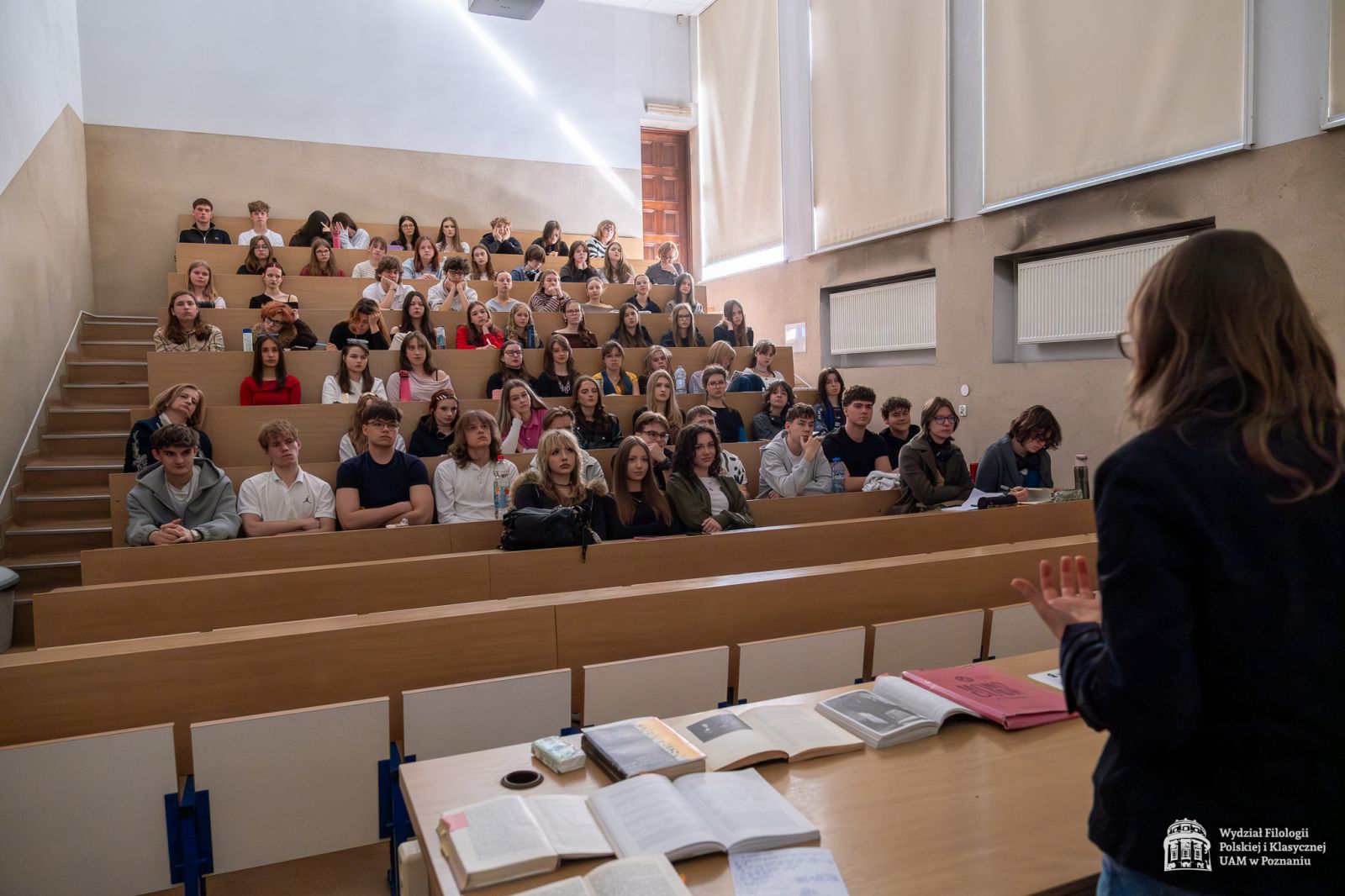 Uczestnicy wykładu dr Anny Igielskiej licznie zgromadzeni w sali Kuraszkiewicza.