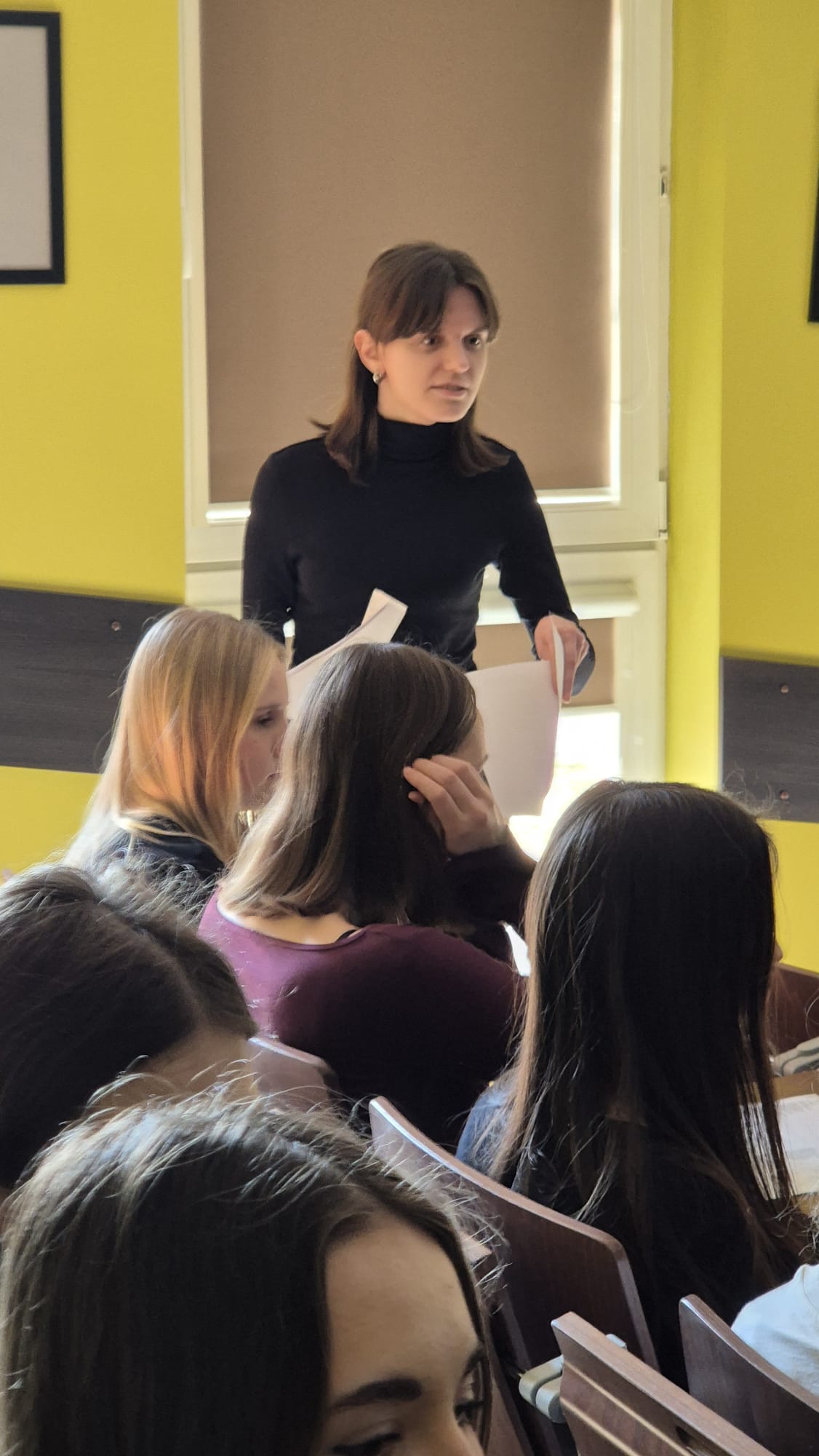 Prowadzące warsztaty dla licealistów.