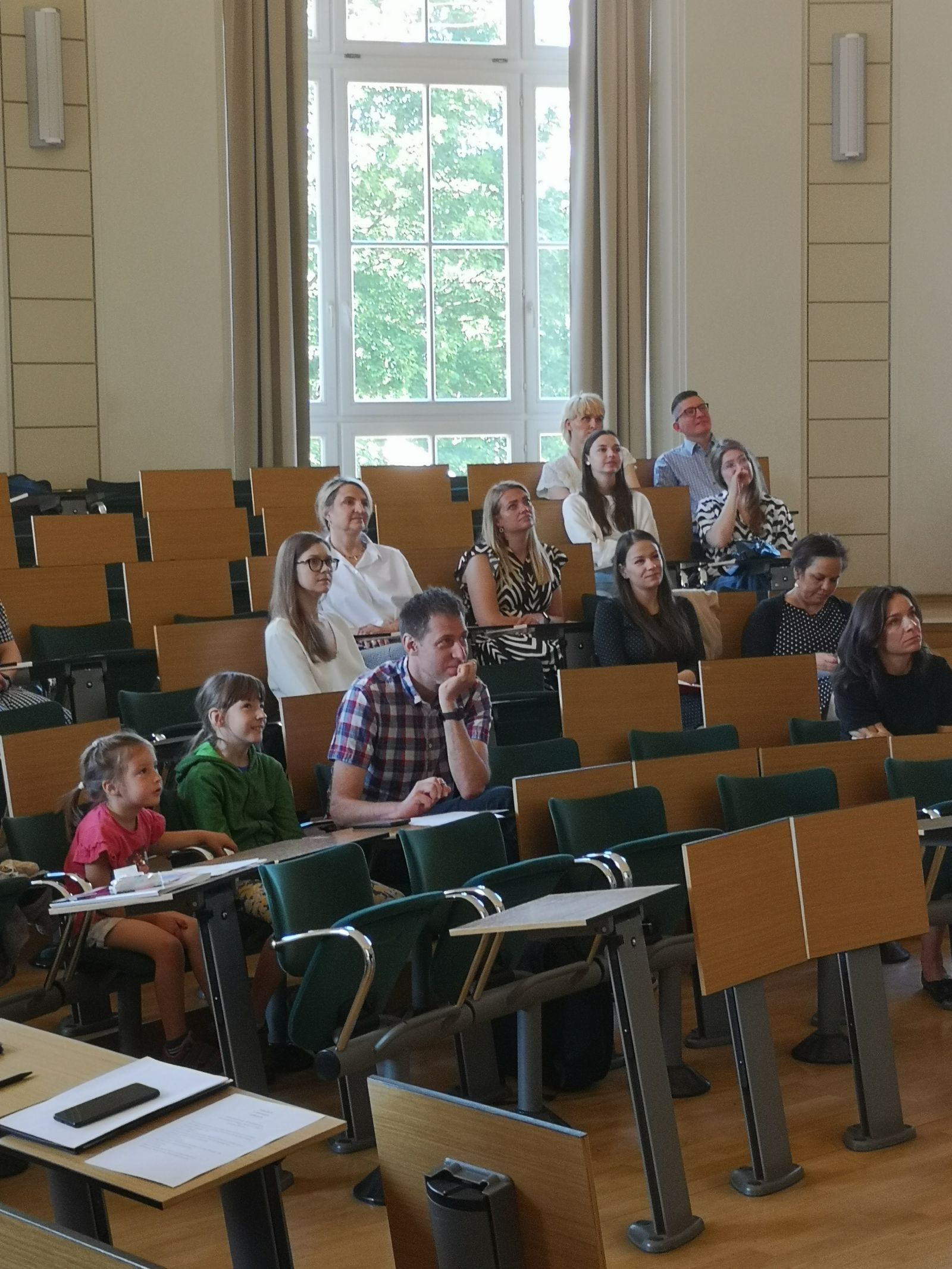 Uczestnicy konferencji w Sali Śniadeckich słuchają jednego z wystąpień.