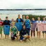 rużyna WFPiK w siatkówce plażowej z medalami.