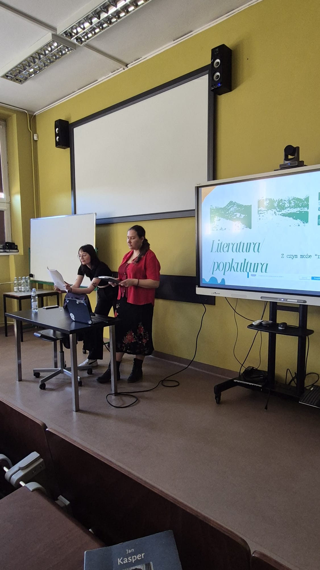 Prowadzące warsztaty dla licealistów.