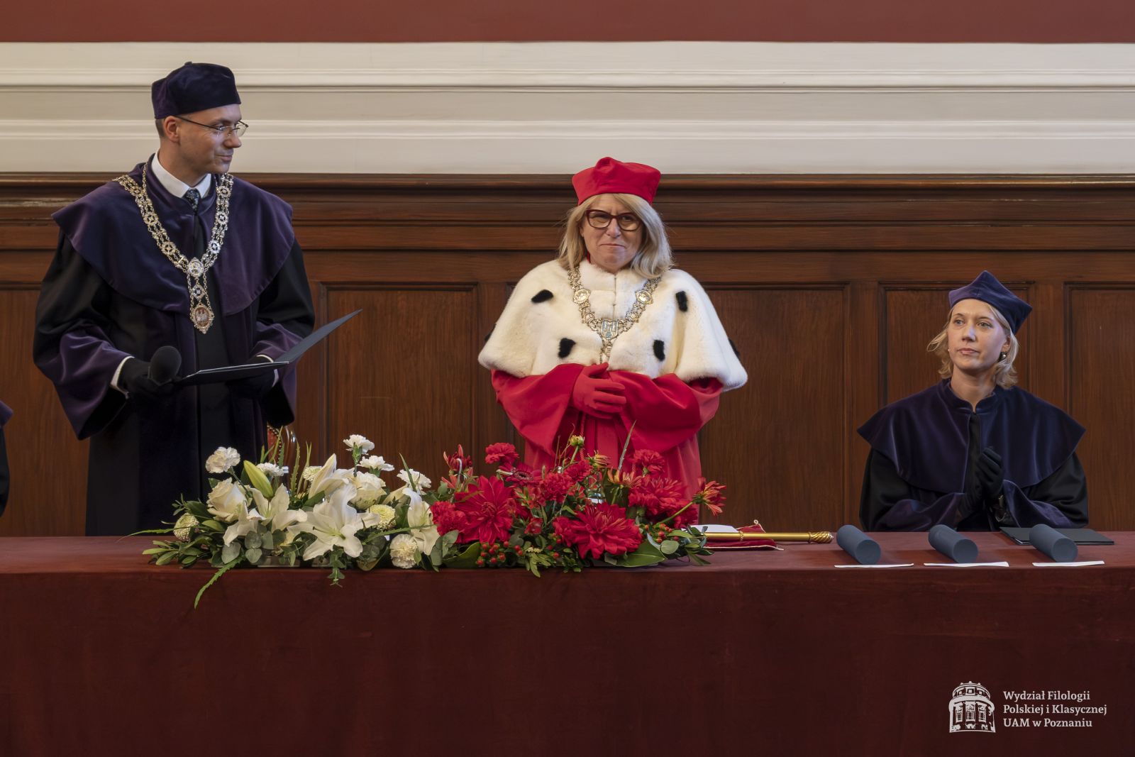 Dziekan WFPiK wita Rektor UAM.