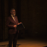Prof. Piotr Urbański wygłasza słowo wstępne podczas koncertu,
